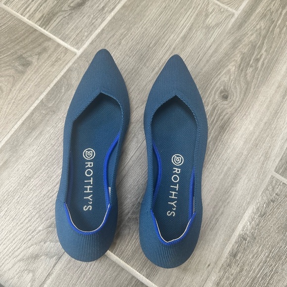 Rothys 8.5W . In perfect condition. - Picture 3 of 6